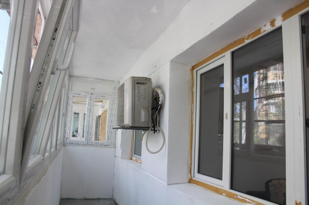 Apartament 3 camere | 200m de metrou