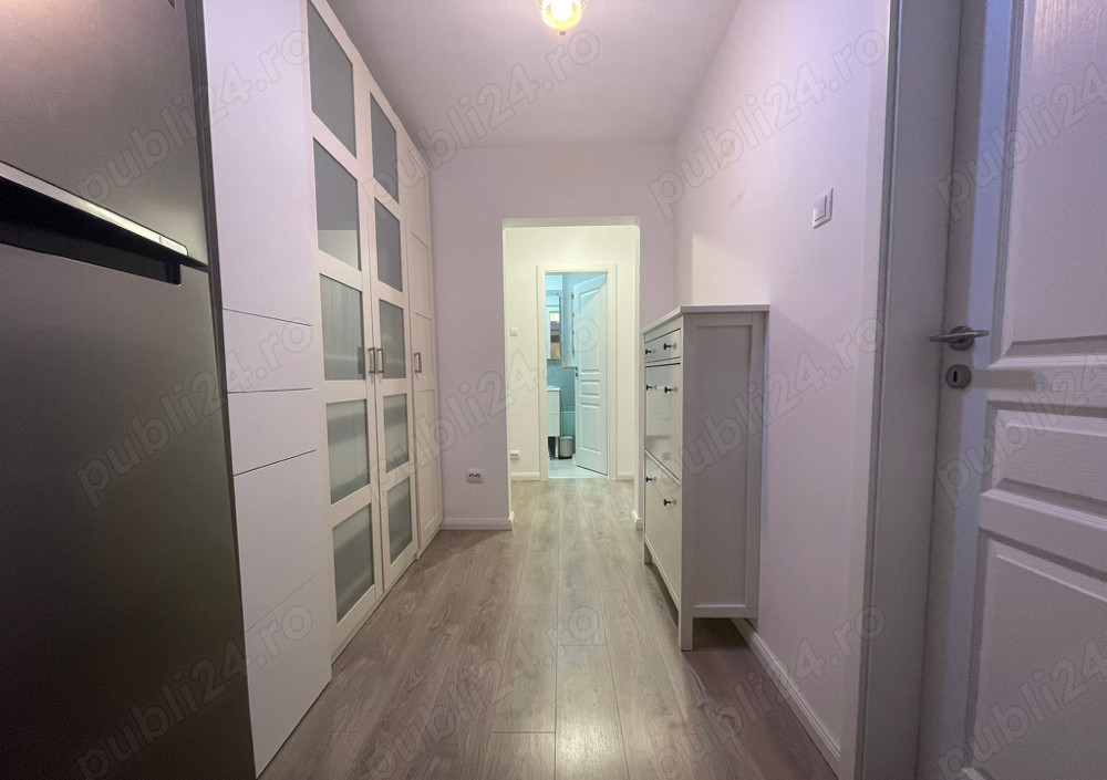 Apt cu 3 camere - inchiriere