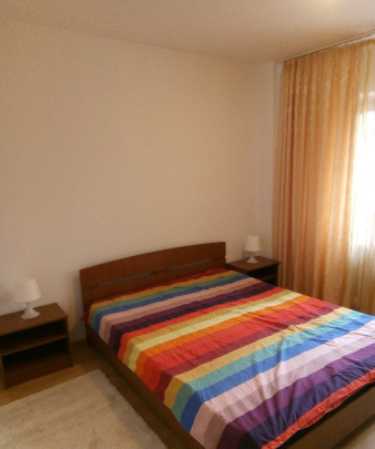 Apartament semidecomandat cu 2 camere  in 1 Mai 
