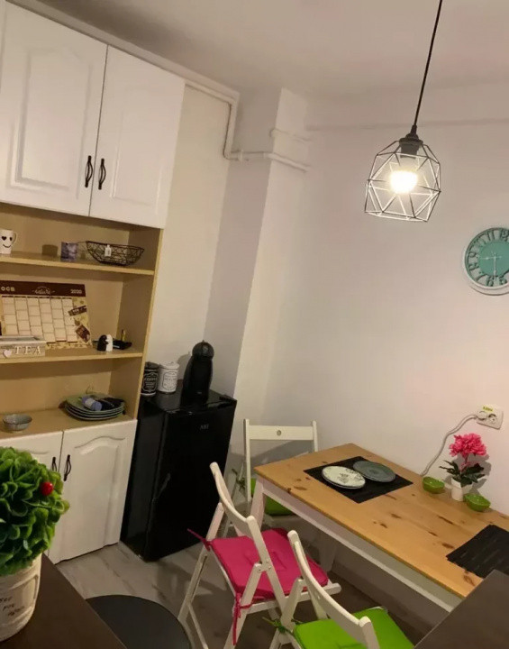 Apartament semidecomandat cu 2 camere, zona Coposu