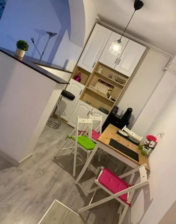 Apartament semidecomandat cu 2 camere, zona Coposu