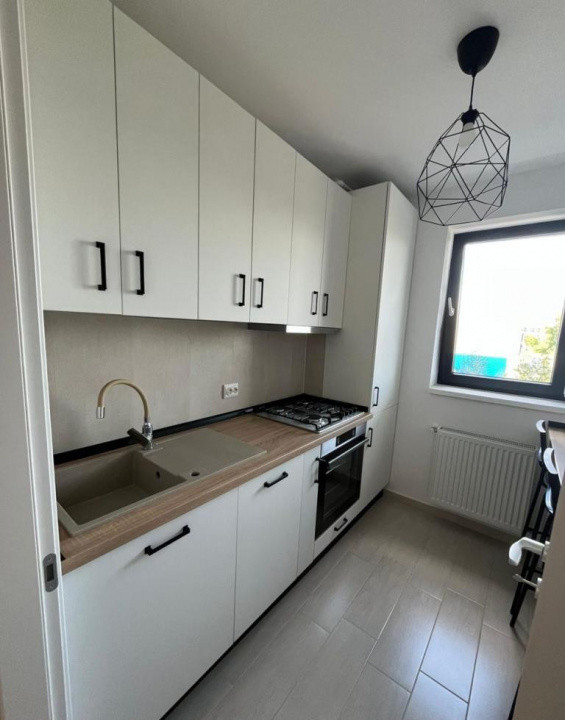 Apartament semidecomandat cu 2 camere, loc de parcare inclus, bloc nou, Hils