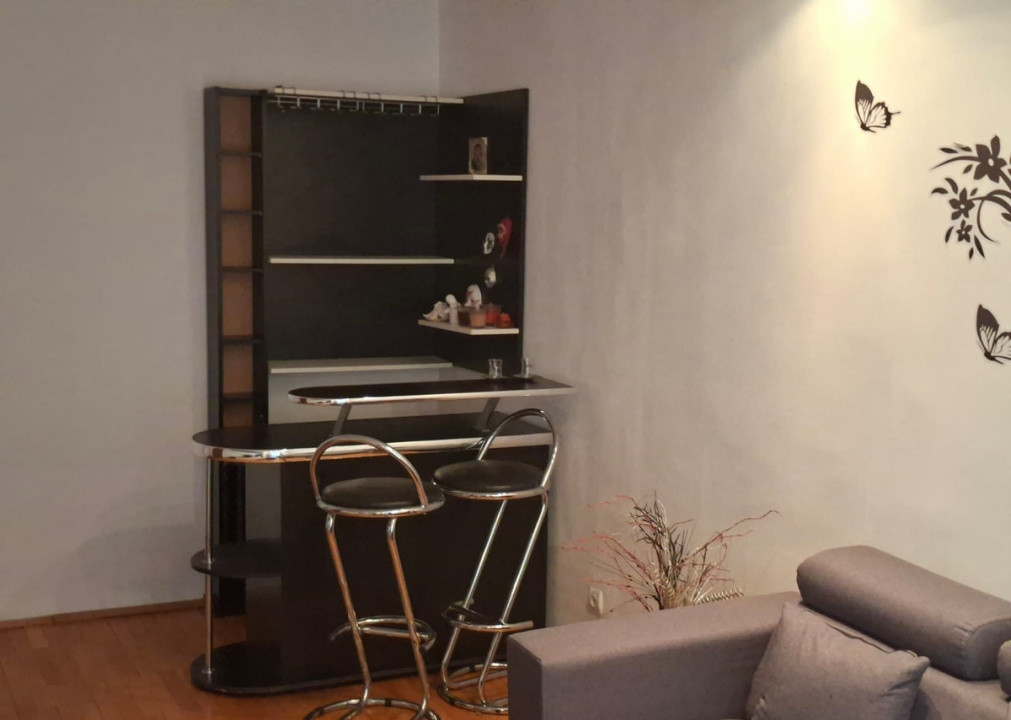 Apartament de 3 camere, zona Doamna Ghica