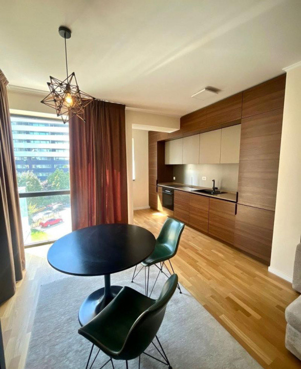 Apartament semidecomandat cu 2 camere  in Aviatiei 