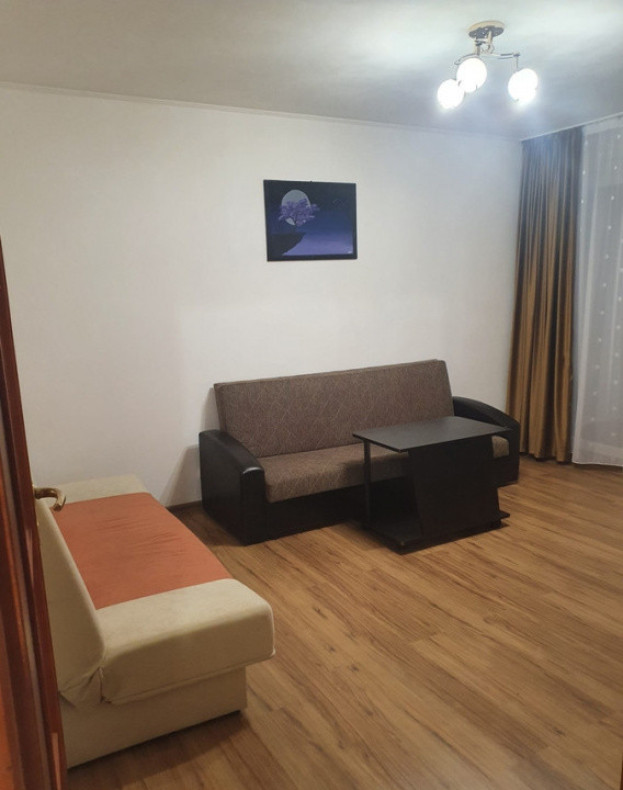 Apartament decomandat cu 2 camere  in zona Eroii Revolutiei 
