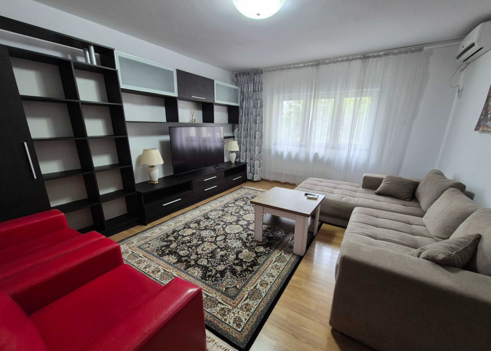 Apartament decomandat cu 3 camere  in Vitan 
