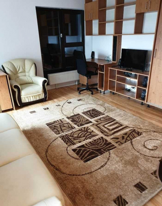 Apartament decomandat cu 2 camere  in Titan 