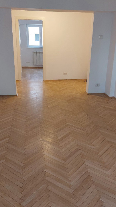 Apartament 4 camere, Piața Universității 
