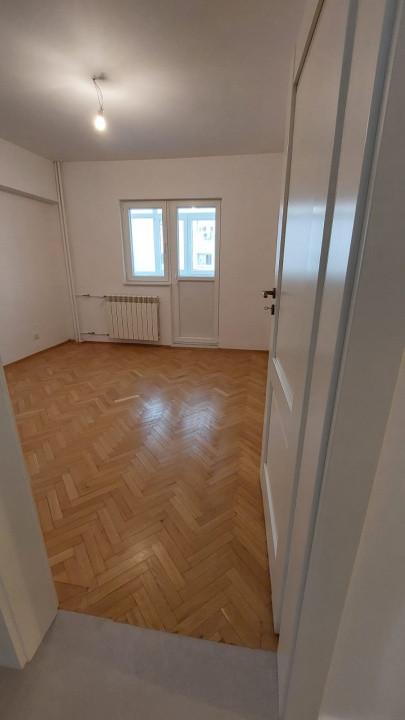 Apartament 4 camere, Piața Universității 