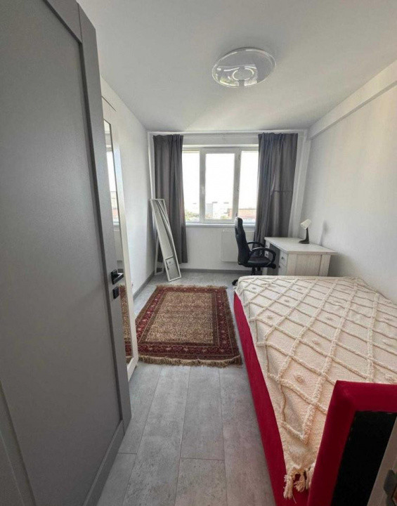 Apartament semidecomandat cu 3 camere  in Lujerului 