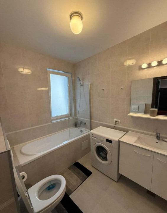 Apartament decomandat cu 2 camere  in 13 Septembrie 