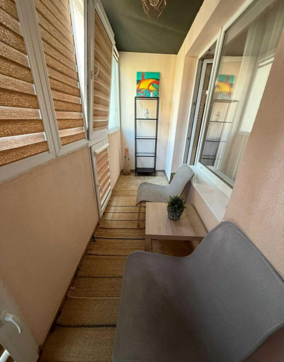 Apartament decomandat cu 2 camere  in 13 Septembrie 