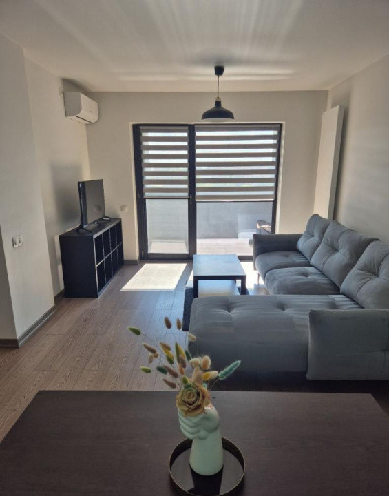 Apartament decomandat cu 2 camere  in Cotroceni 