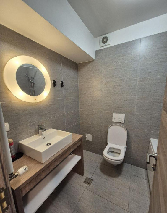 Apartament decomandat cu 2 camere  in Cotroceni 