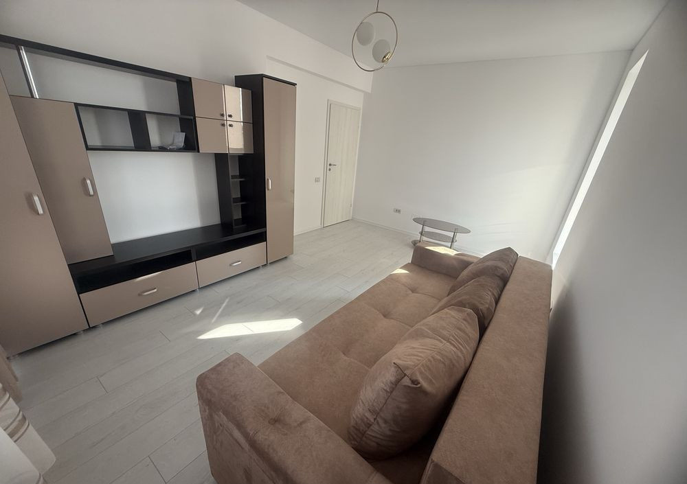 Apartament semidecomandat cu 2 camere, in zona Salaj 