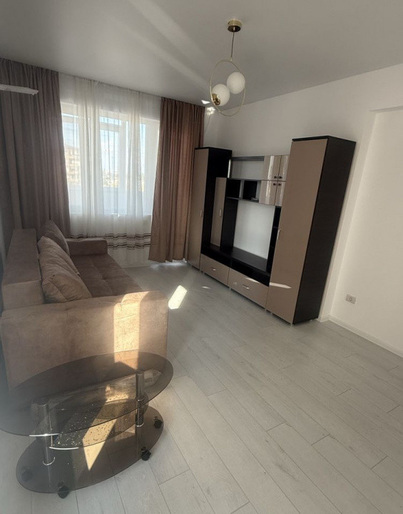 Apartament semidecomandat cu 2 camere, in zona Salaj 