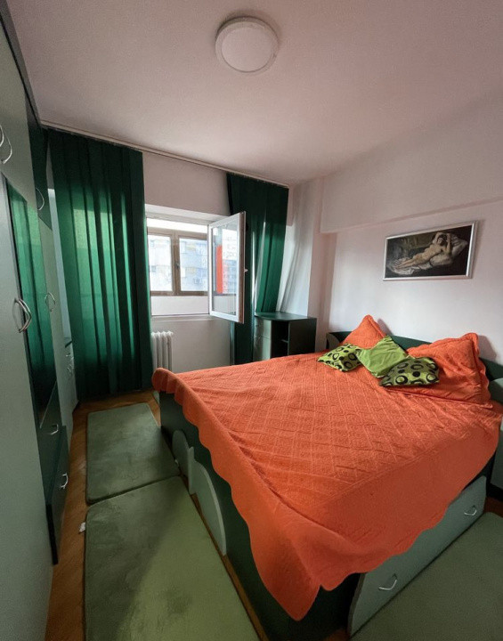 Apartament decomandat cu 3 camere, Bucur Obor 