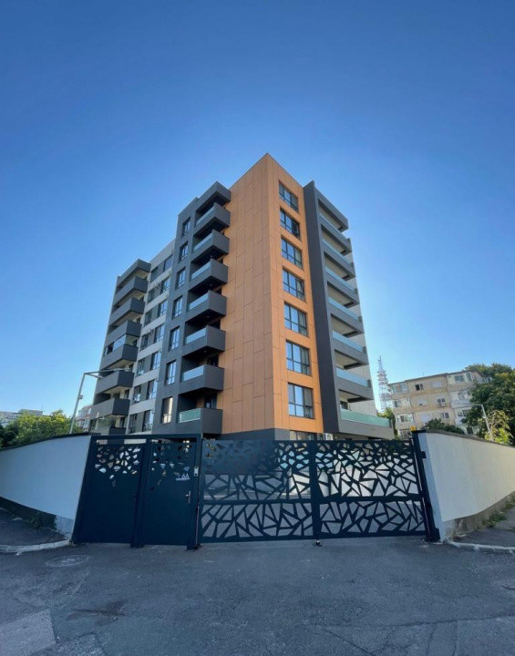 Apartament decomandat cu 2 camere  in Vacaresti 