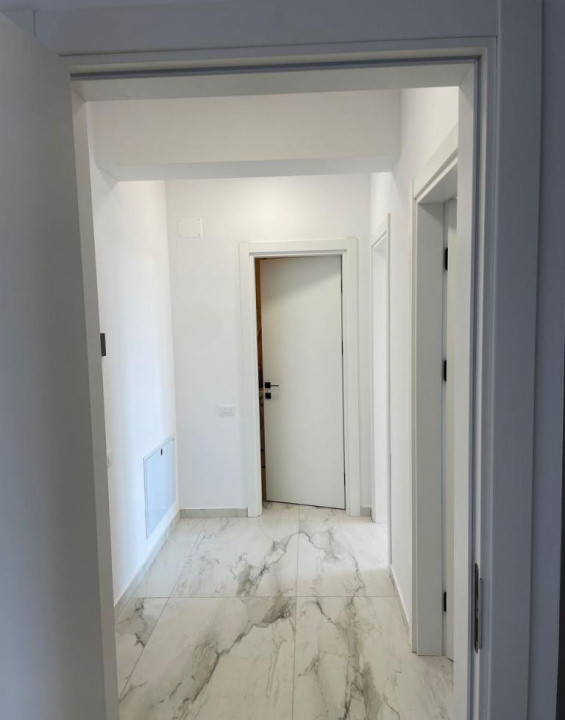 Apartament decomandat cu 2 camere  in Vacaresti 