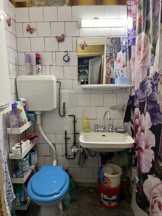 Apartament 3 camere, 65 mp, dec, centrală, reabilitat, metrou, zona Dristor