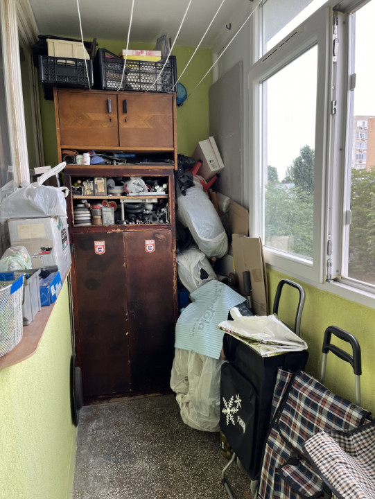 Apartament 3 camere, 65 mp, dec, centrală, reabilitat, metrou, zona Dristor