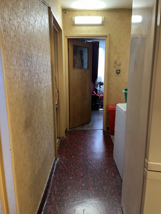 Apartament 3 camere, 65 mp, dec, centrală, reabilitat, metrou, zona Dristor