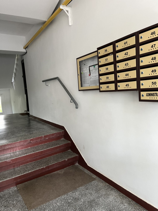 Apartament 3 camere, 65 mp, dec, centrală, reabilitat, metrou, zona Dristor
