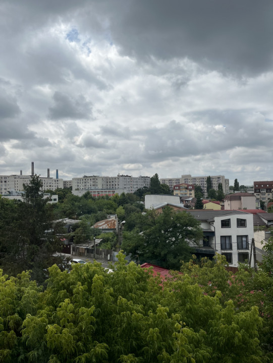 Apartament 3 camere, 65 mp, dec, centrală, reabilitat, metrou, zona Dristor