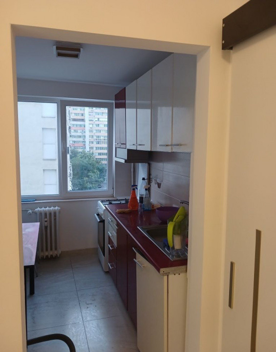 Apartament semidecomandat cu 2 camere in zona Obor 