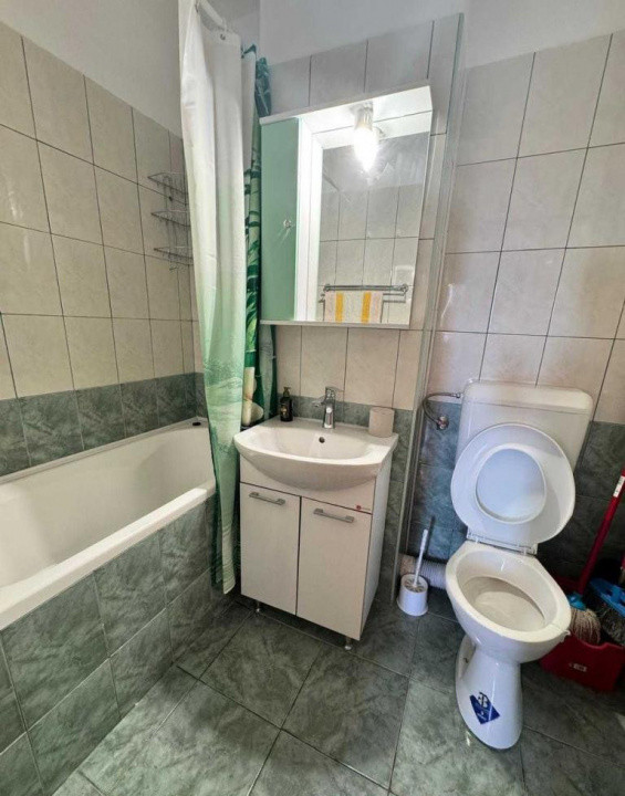 Apartament decomandat cu 2 camere  in Dristor 