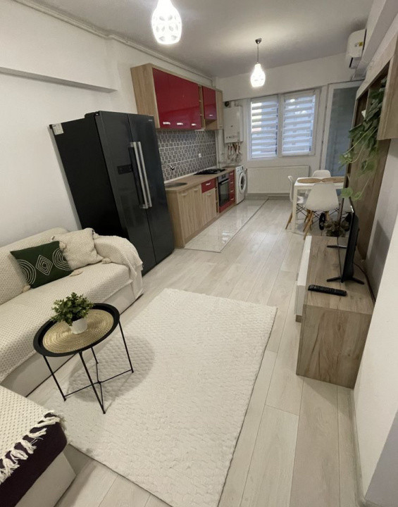 Apartament decomandat cu 2 camere  in Militari 