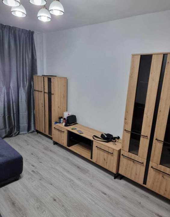 Apartament decomandat cu 3 camere  in Sebastian 