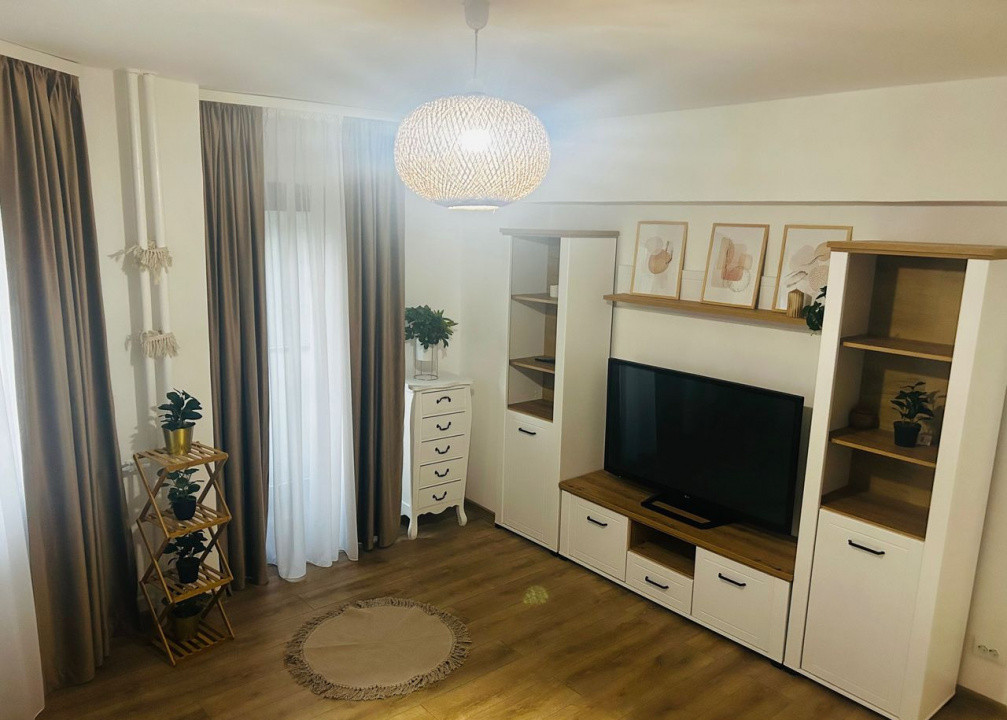 Apartament decomandat cu 2 camere  in Obor 