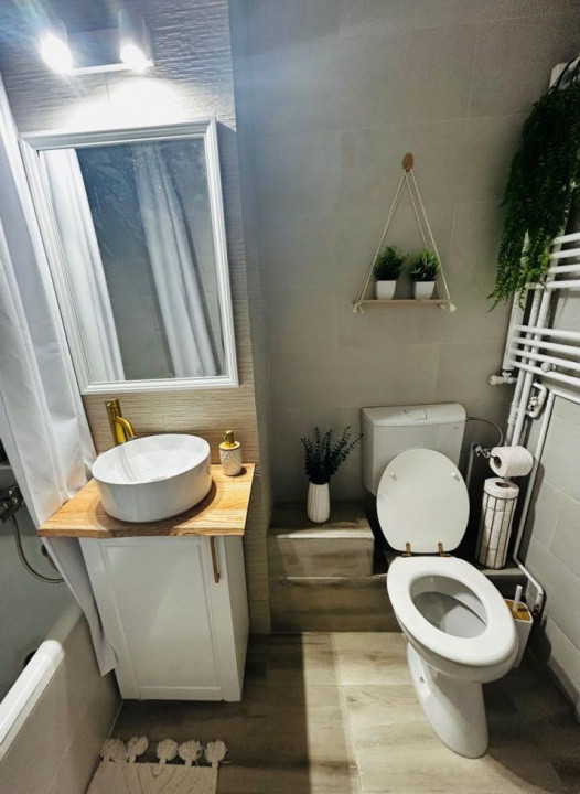 Apartament decomandat cu 2 camere  in Obor 