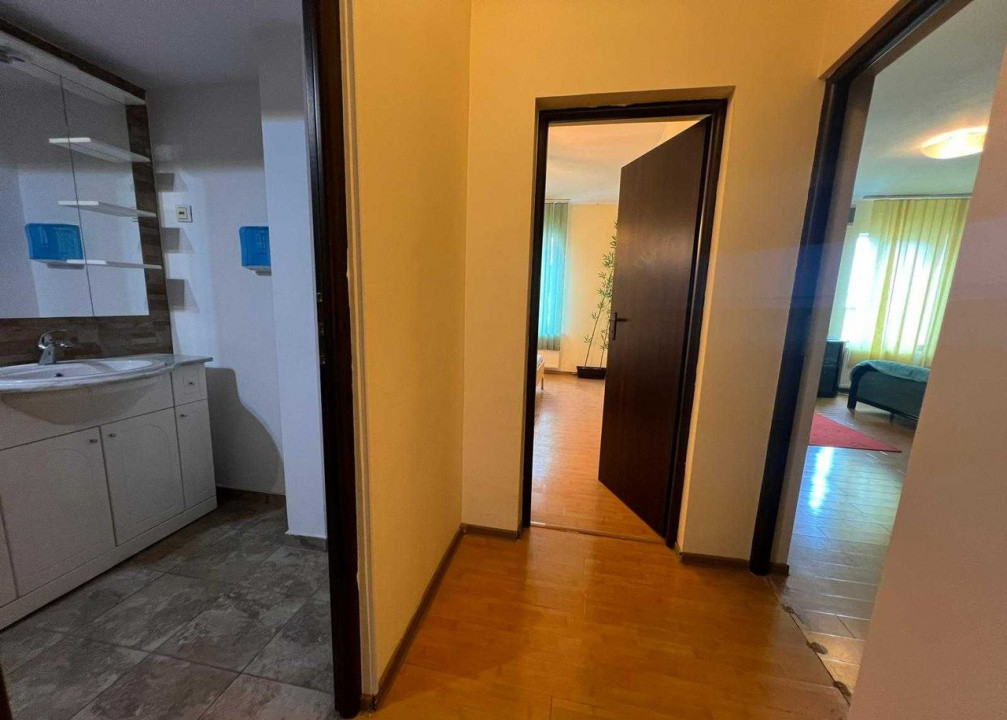 Inchiriere 4 camere ultracentral 160 mp