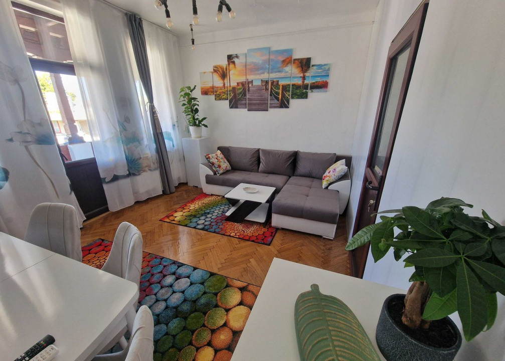 De închiriat | 5 camere + balcon | Parc Carol – Unirii – Tineretului