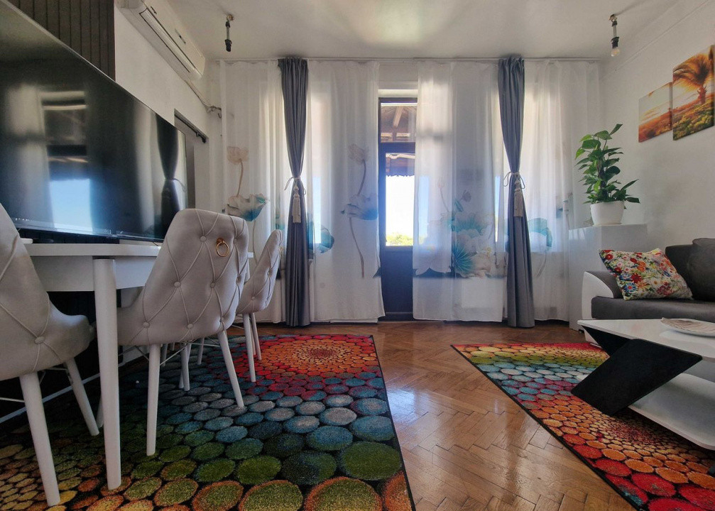 De închiriat | 5 camere + balcon | Parc Carol – Unirii – Tineretului