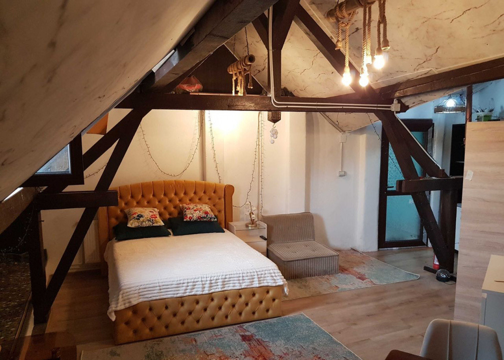 De închiriat | 5 camere + balcon | Parc Carol – Unirii – Tineretului