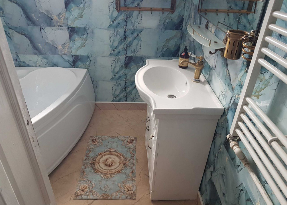 De închiriat | 5 camere + balcon | Parc Carol – Unirii – Tineretului