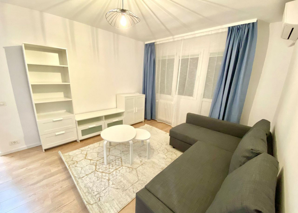 de inchiriat apartament semidecomandat cu 2 camere  in Titan 