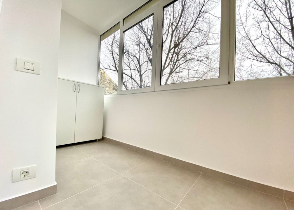 de inchiriat apartament semidecomandat cu 2 camere  in Titan 