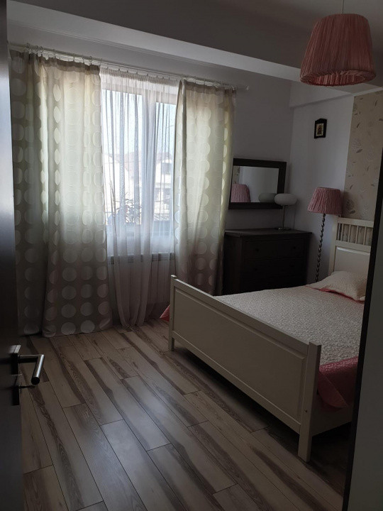 Apartament 2 camere, 1 Mai