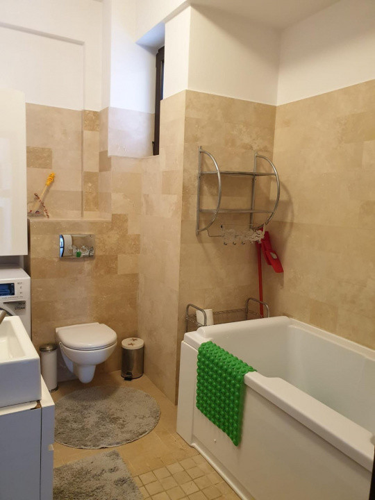 Apartament 2 camere, 1 Mai