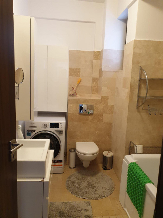 Apartament 2 camere, 1 Mai
