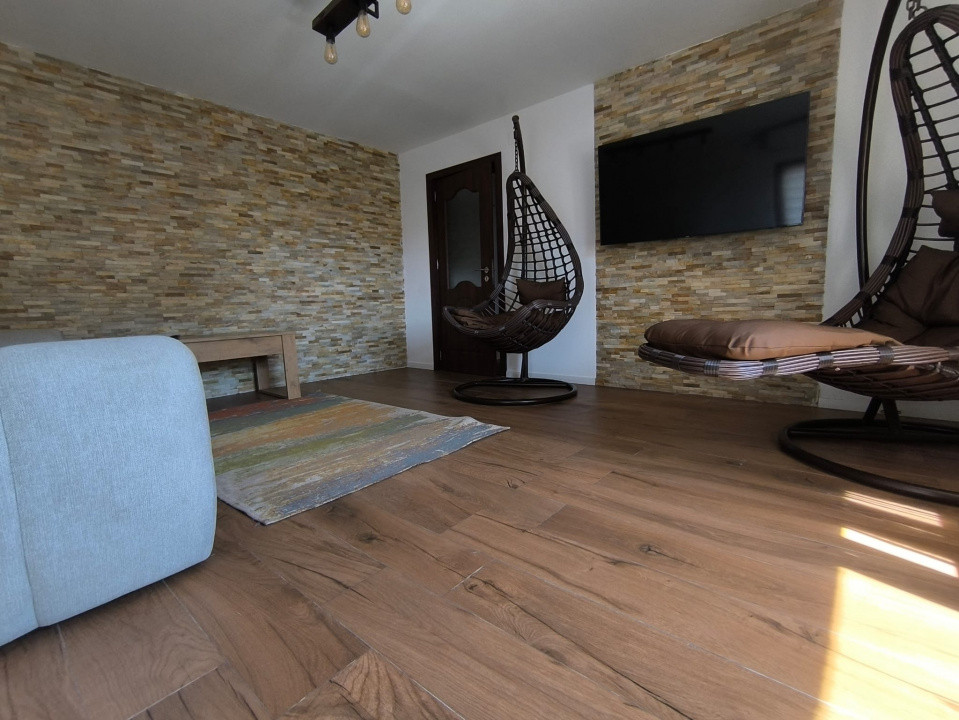 Apartament Centru, Piața Victoriei