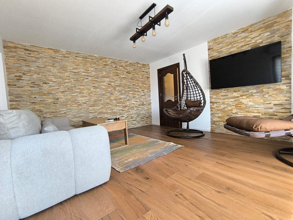 Apartament Centru, Piața Victoriei