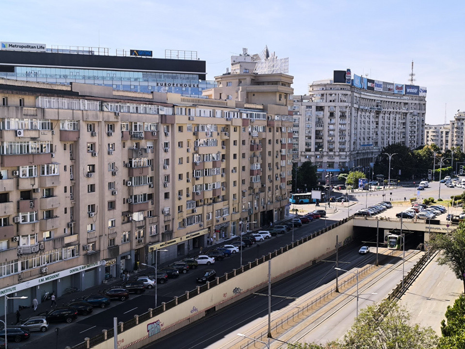 Apartament Centru, Piața Victoriei