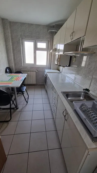 Apartament decomandat cu 2 camere in zona Tei 