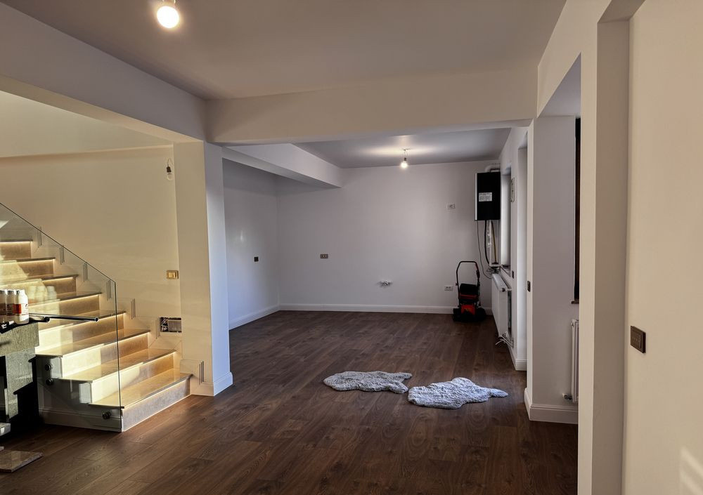 Casa individuala, 160 mp, 5 camere, terasa, curte, parcare, zona Bucurestii Noi