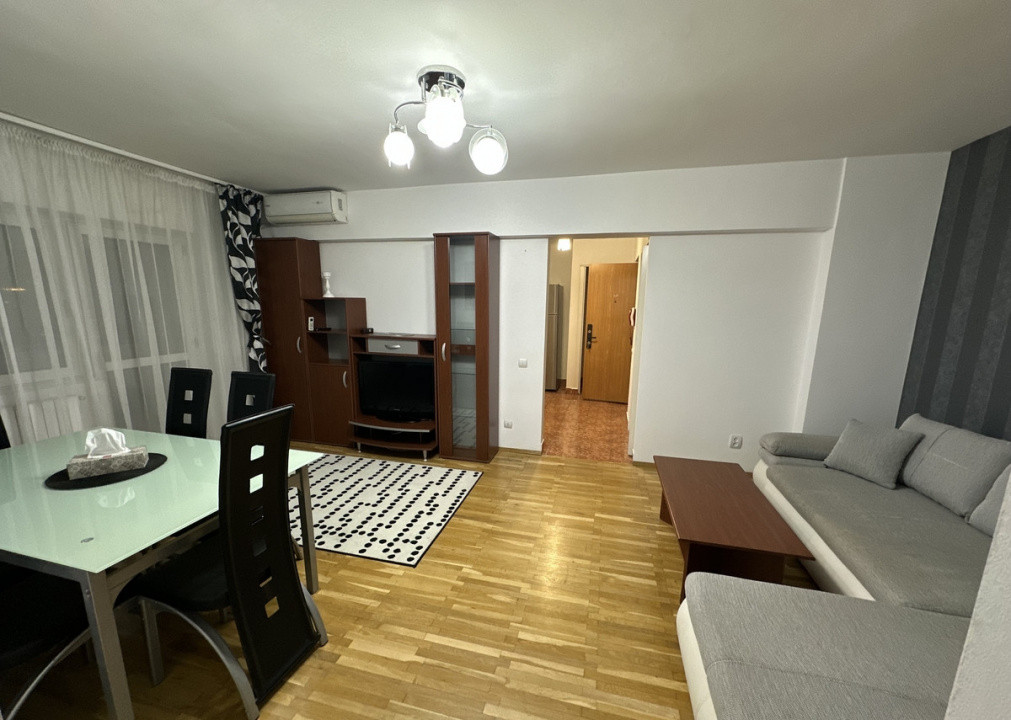 Apartament de inchiriat - 2 camere - 67mp - zona Decebal